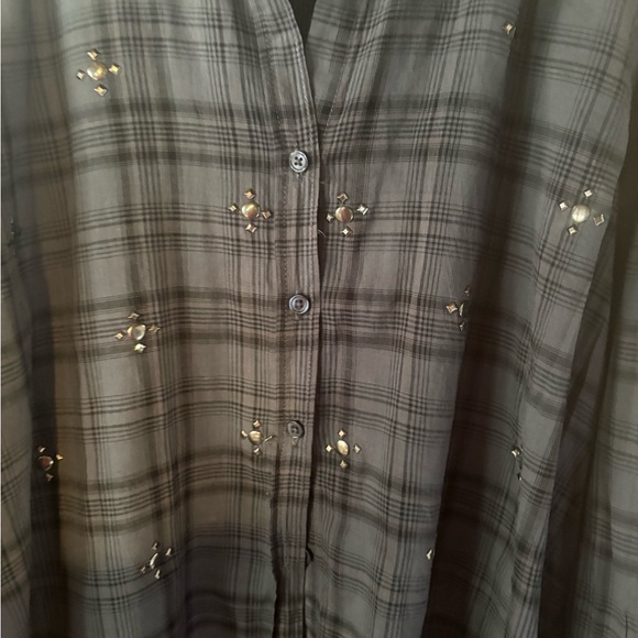 Rock& Republic Semisheer long sleeve button up Gray and Black Plaid SzL - Picture 4 of 6